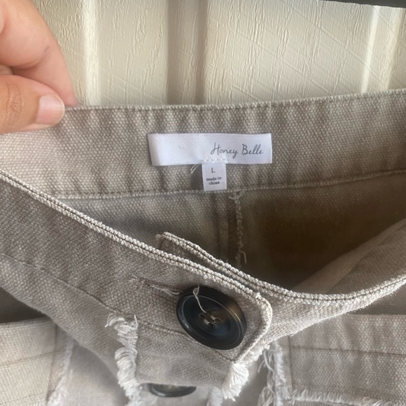 Woman’s skirt. - Picture 3 of 3